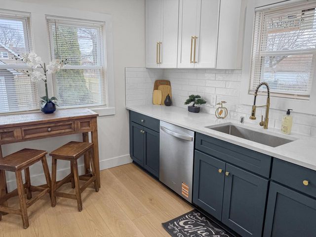 3842 N 13th STREET, Milwaukee, WI 53206