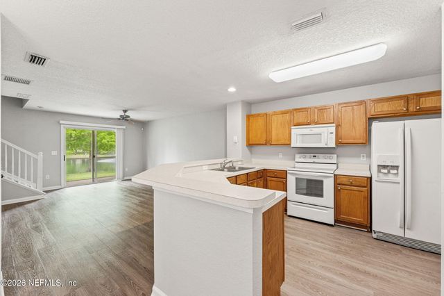 8550 ARGYLE BUSINESS Loop 403, Jacksonville, FL 32244