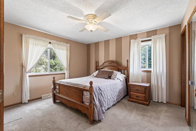 508 195th Lane NW, Cedar, MN 55011