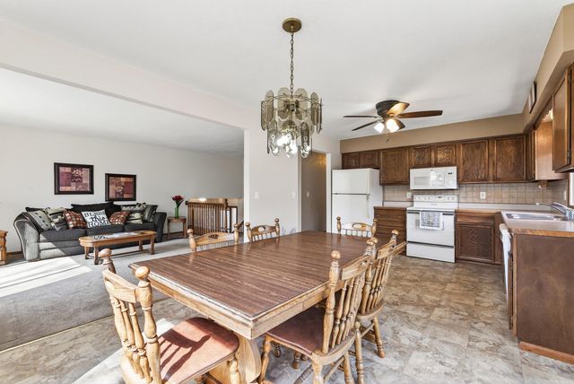 508 195th Lane NW, Cedar, MN 55011