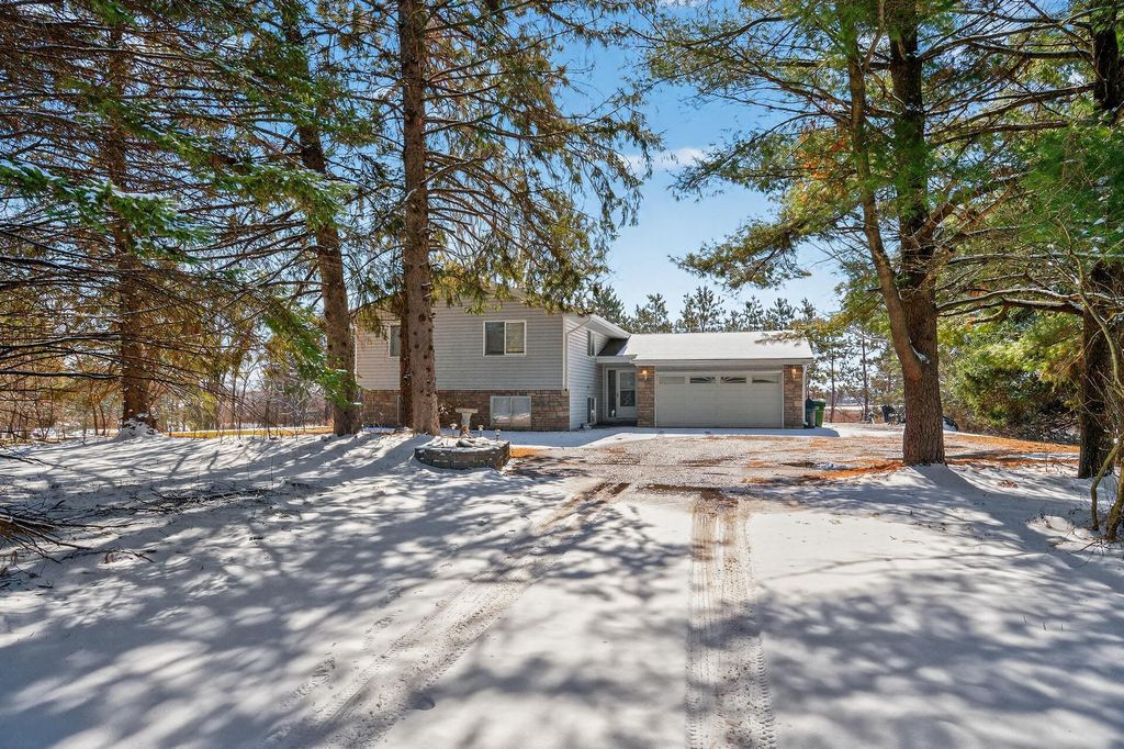 508 195th Lane NW, Cedar, MN 55011