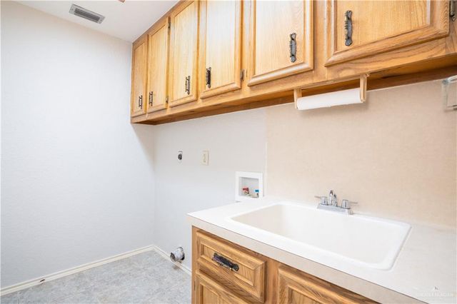 116 W Kerria Avenue, Mcallen, TX 78501