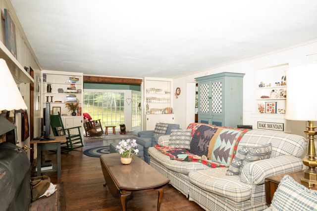 341 Under The Mountain Road, Londonderry, VT 05155