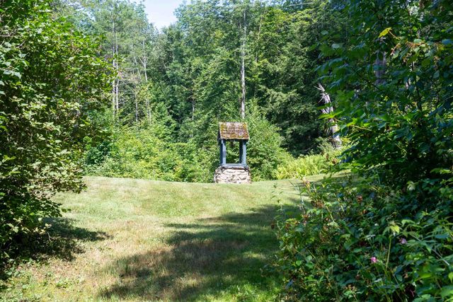 341 Under The Mountain Road, Londonderry, VT 05155
