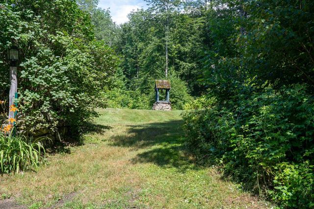341 Under The Mountain Road, Londonderry, VT 05155