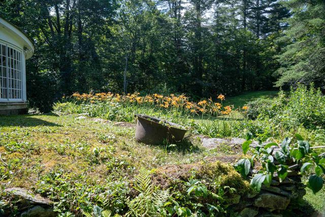 341 Under The Mountain Road, Londonderry, VT 05155