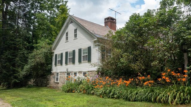 341 Under The Mountain Road, Londonderry, VT 05155