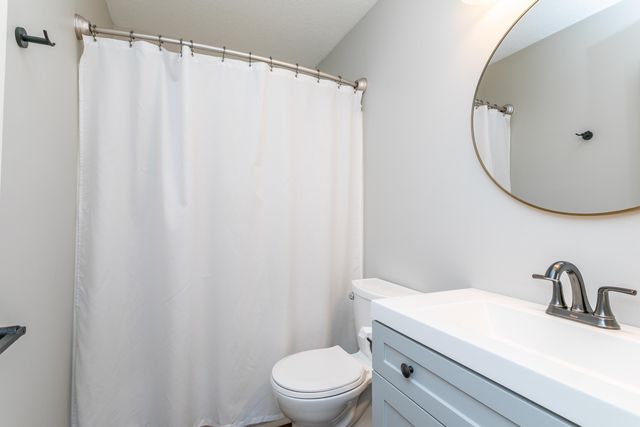 6271 E MCLANE DAILING R, Centralia, MO 65240