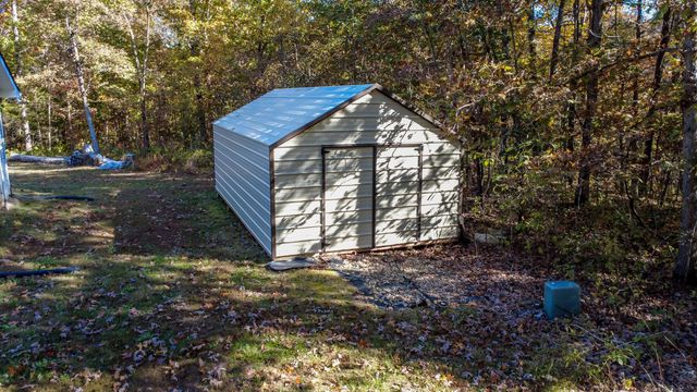 6271 E MCLANE DAILING R, Centralia, MO 65240