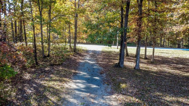 6271 E MCLANE DAILING R, Centralia, MO 65240