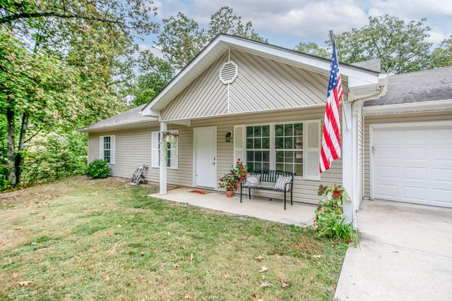 6271 E MCLANE DAILING R, Centralia, MO 65240