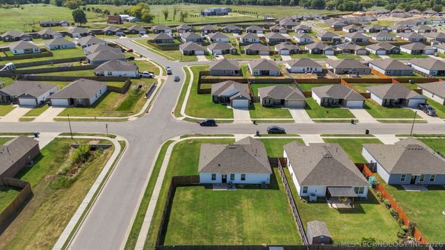 29325 E 79th Place S, Broken Arrow, OK 74014