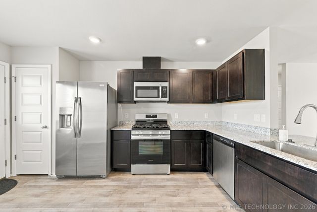 29325 E 79th Place S, Broken Arrow, OK 74014