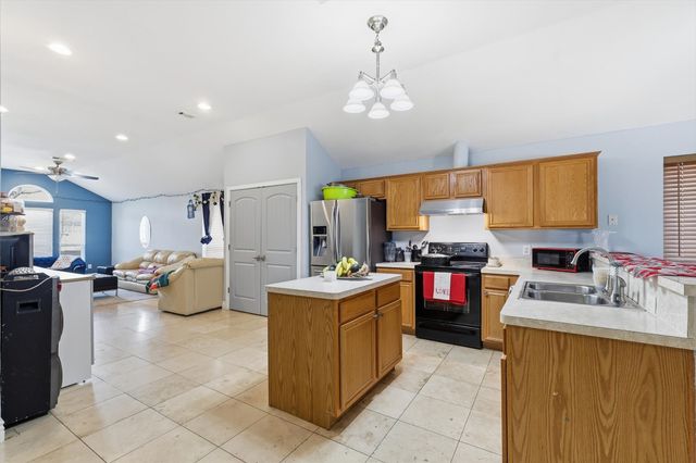 114 Drake Lane, Garland, TX 75043