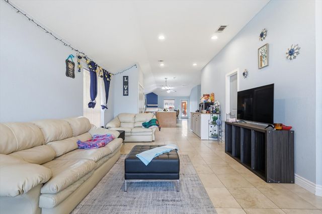 114 Drake Lane, Garland, TX 75043