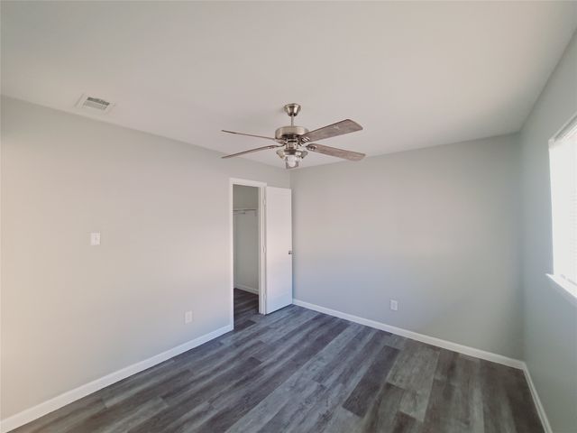 817 Bluebird, Irving, TX 75061