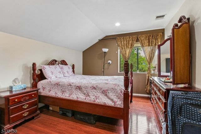 36 Hickory Hill Ct, Rockaway Twp., NJ 07866
