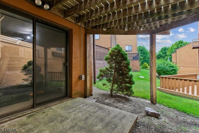 36 Hickory Hill Ct, Rockaway Twp., NJ 07866