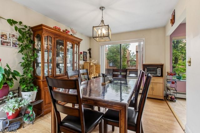36 Hickory Hill Ct, Rockaway Twp., NJ 07866