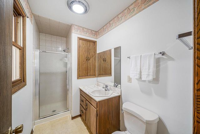 1735 ARLINGTON DRIVE, Oshkosh, WI 54904