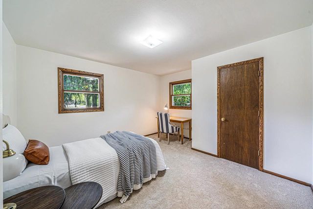 1735 ARLINGTON DRIVE, Oshkosh, WI 54904