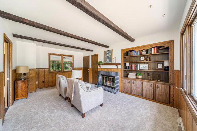 1735 ARLINGTON DRIVE, Oshkosh, WI 54904