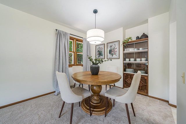 1735 ARLINGTON DRIVE, Oshkosh, WI 54904