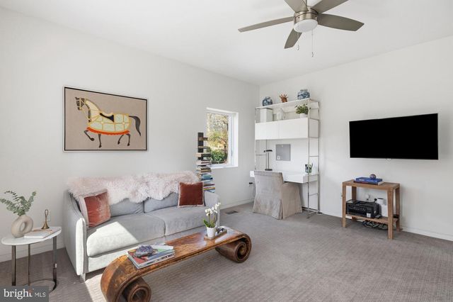 6016 CHESTERBROOK RD, Mclean, VA 22101