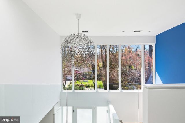 6016 CHESTERBROOK RD, Mclean, VA 22101