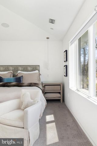 6016 CHESTERBROOK RD, Mclean, VA 22101