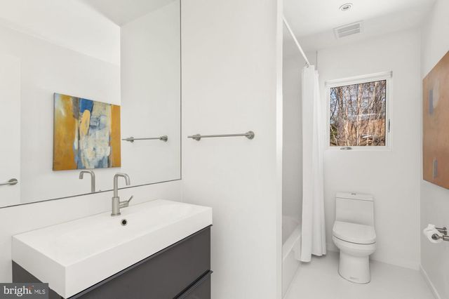 6016 CHESTERBROOK RD, Mclean, VA 22101