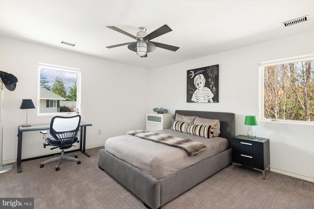 6016 CHESTERBROOK RD, Mclean, VA 22101