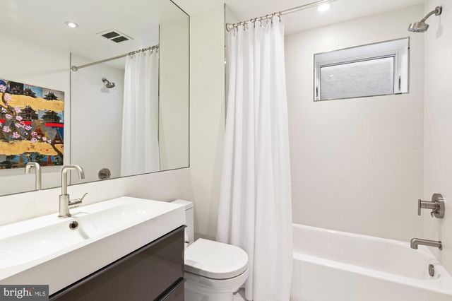 6016 CHESTERBROOK RD, Mclean, VA 22101