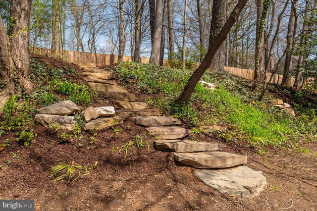 6016 CHESTERBROOK RD, Mclean, VA 22101