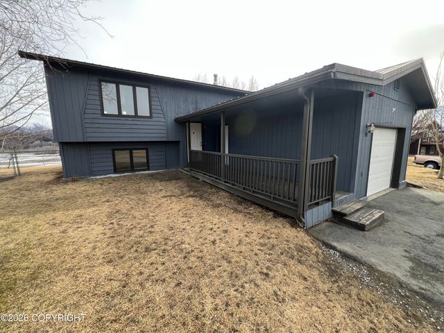 743 N Gulkana Court, Palmer, AK 99645