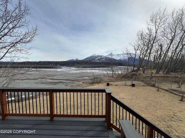 743 N Gulkana Court, Palmer, AK 99645