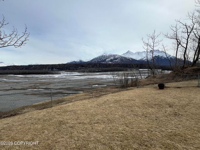 743 N Gulkana Court, Palmer, AK 99645