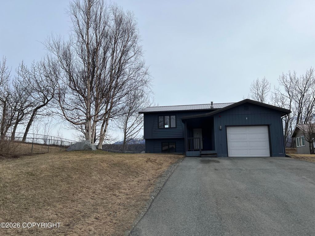 743 N Gulkana Court, Palmer, AK 99645