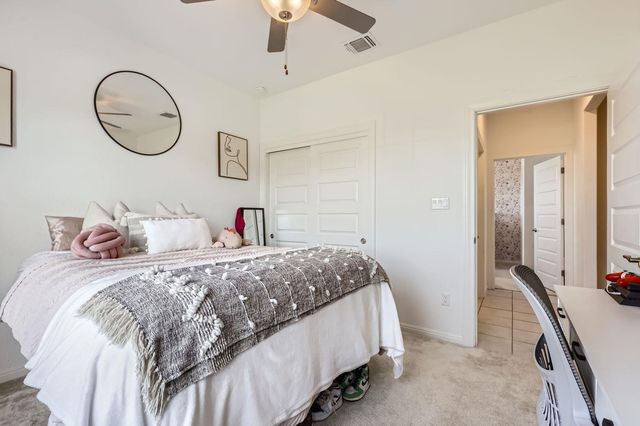134 Thistle TRL, Marble Falls, TX 78654