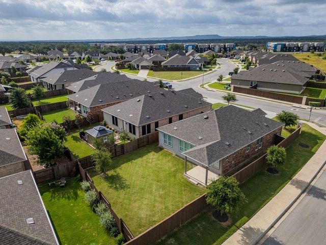 134 Thistle TRL, Marble Falls, TX 78654