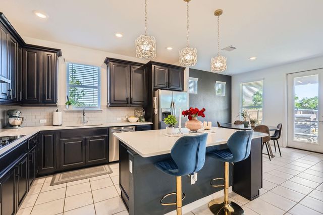 134 Thistle TRL, Marble Falls, TX 78654