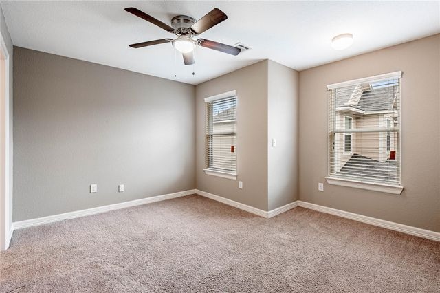 2002 20th Street 402, Huntsville, TX 77340