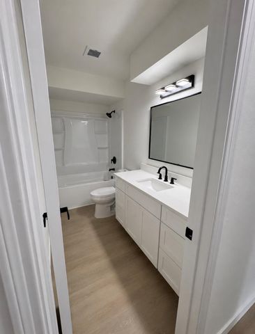 11211 Broken Sky Drive, Houston, TX 77064
