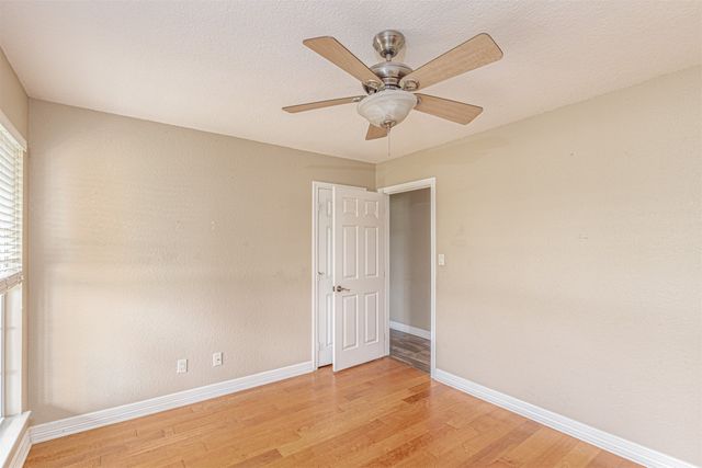 5538 County Road 3214, Lone Oak, TX 75453