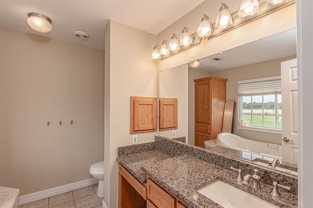 5538 County Road 3214, Lone Oak, TX 75453