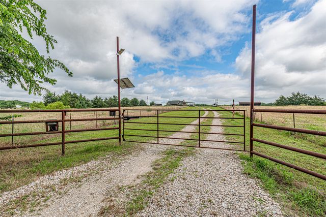 5538 County Road 3214, Lone Oak, TX 75453