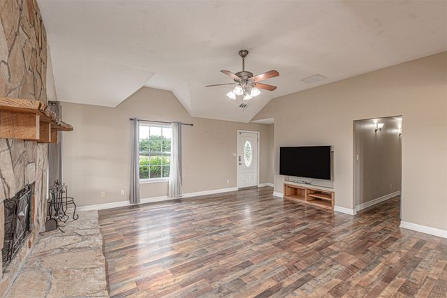 5538 County Road 3214, Lone Oak, TX 75453