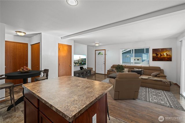 13512 Prairie Ridge Drive E, Bonney Lake, WA 98391