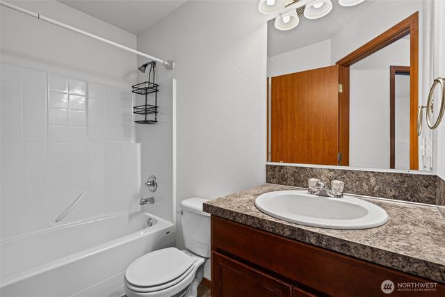 13512 Prairie Ridge Drive E, Bonney Lake, WA 98391