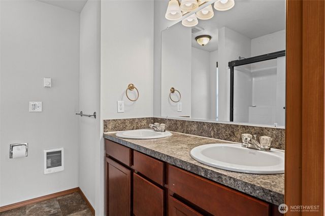 13512 Prairie Ridge Drive E, Bonney Lake, WA 98391